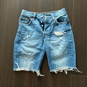 Levi’s premium 501 long short size 25